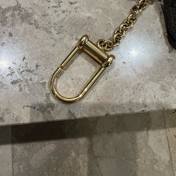 ‼️PRICE DROP‼️ Gucci Card & Key Holder - Picture 6 of 11